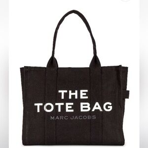 Marc Jacobs canvas tote bag - large. LIKE NEW